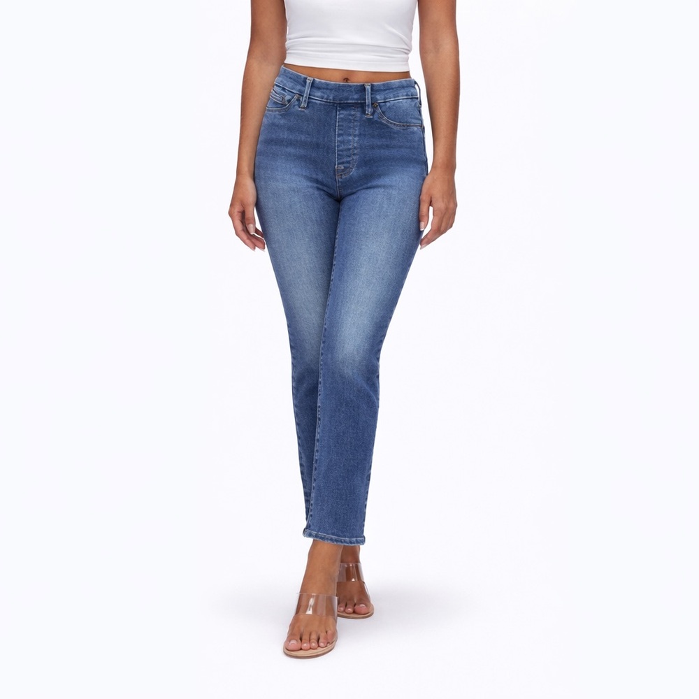 GA 2 (medium) power stretch pull on straight 0108 jeans GLS478T Good American